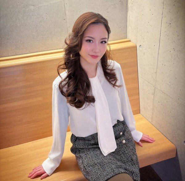 7 Gambar Kiana Tomita Miss World Jepang 2024 yang Memukau!